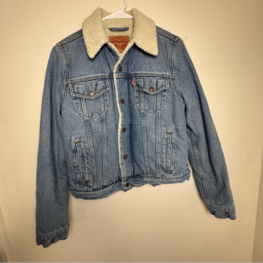 Levi's Denim Sherpa lined Jean Jacket Vintage style ‎ Women’s Coat western